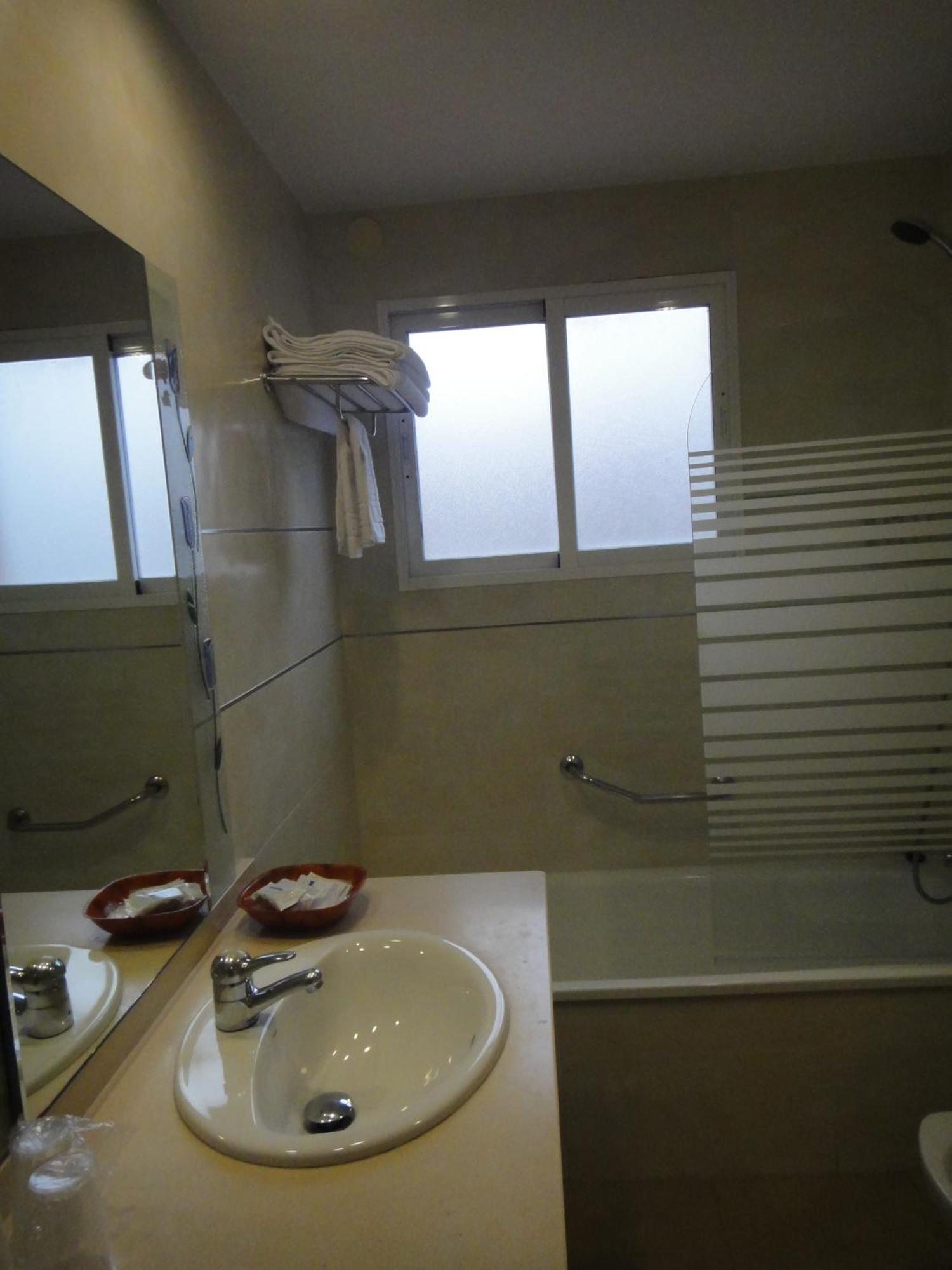 Hostal Real ปลาเซนเซีย ภายนอก รูปภาพ