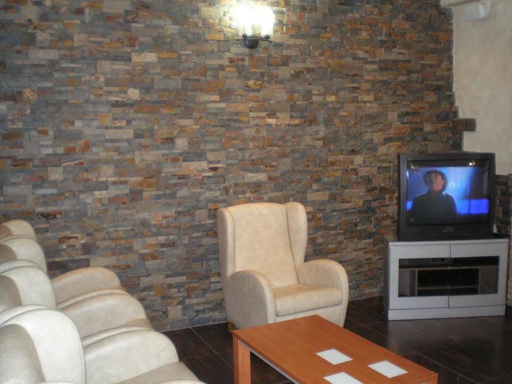 Hostal Real ปลาเซนเซีย ภายนอก รูปภาพ