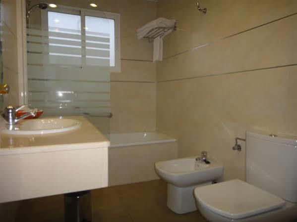 Hostal Real ปลาเซนเซีย ภายนอก รูปภาพ